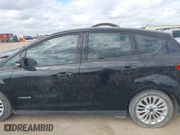 2017 Ford C-Max SE z VIN 1FADP5AU3HL113288, wystawiony jako IAAI lot #41146599 z przebiegiem 38 887 mil mil oraz . Historia ofert i sprzedaży dostępna na DreamBid. Obrazek 14.