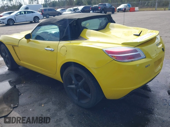 2008 Saturn Sky z VIN 1G8MB35B28Y121613, wystawiony jako IAAI lot #41507956 z przebiegiem 195 378 mil mil oraz . Historia ofert i sprzedaży dostępna na DreamBid. Obrazek 3.