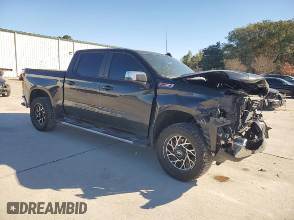 2020 Chevrolet Silverado 1500 LT with VIN 1GCUYDEDXLZ253923, listed as a Copart auction lot 82211904 with 95,574 mi miles and Salvage Title. Bid and sale history available at DreamBid. Image 4.