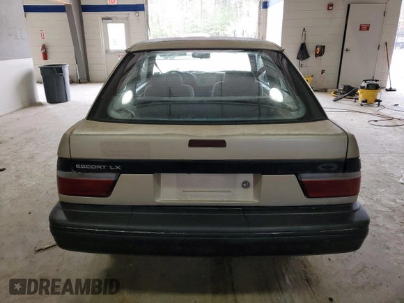 1990 Ford Escort z VIN 1FAPP9198LW113794, wystawiony jako Copart lot #48009265 z przebiegiem 67 809 mil mil oraz Czysty tytuł • Clean title. Historia ofert i sprzedaży dostępna na DreamBid. Obrazek 6.
