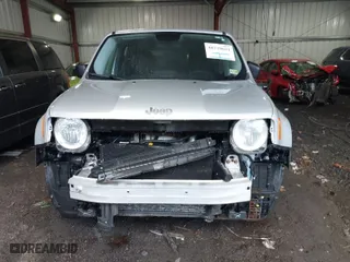 2016 Jeep Renegade Sport with VIN ZACCJAAW0GPC55223, listed as a IAAI auction lot 41729684 with 129,404 mi miles. Bid and sale history available at carsss.com. Image 12.