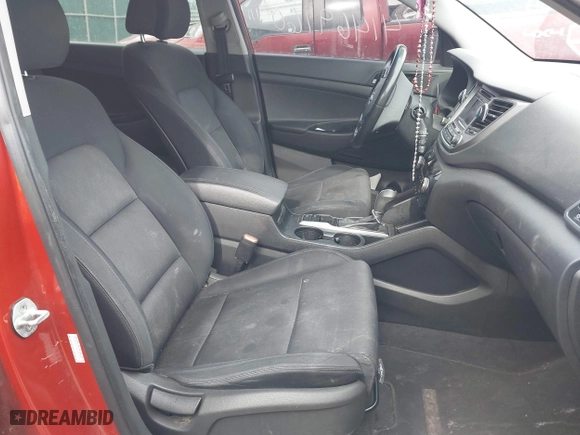 2016 Hyundai Tucson Sport with VIN KM8J33A26GU056164, listed as a IAAI auction lot 41469160 with 136,301 mi miles. Bid and sale history available at carsss.com. Image 5.