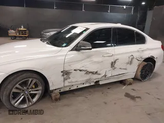 2018 BMW 3 Series 330i xDrive with VIN WBA8D9G56JNU72833, listed as a IAAI auction lot 41287671 with 93,529 mi miles. Bid and sale history available at carsss.com. Image 6.