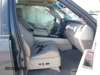 2007 Ford Expedition Limited с VIN 1FMFU19567LA40445, выставлен на аукционе IAAI как лот 42045950 с пробегом 188 212 миль миль и . История ставок и продаж доступна на DreamBid. Изображение 5.