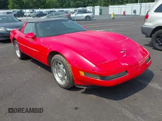 1994 Chevrolet Corvette z VIN 1G1YY22P6R5111291, wystawiony jako IAAI lot #42379116 z przebiegiem Nie podano mil oraz . Historia ofert i sprzedaży dostępna na DreamBid. Obrazek 1.