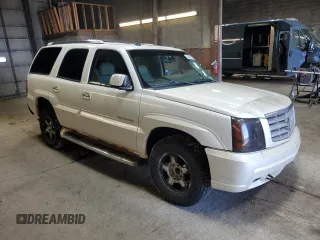 2005 Cadillac Escalade z VIN 1GYEK63N85R144130, wystawiony jako Copart lot #53692705 z przebiegiem 241 039 mil mil oraz Szkoda całkowita • Salvage title. Historia ofert i sprzedaży dostępna na DreamBid. Obrazek 4.