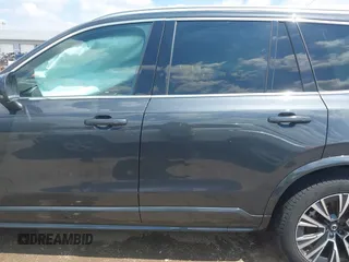 2022 Volvo XC90 Momentum z VIN YV4A22PK2N1782723, wystawiony jako IAAI lot #42200122 z przebiegiem 26 528 mil mil oraz . Historia ofert i sprzedaży dostępna na DreamBid. Obrazek 14.