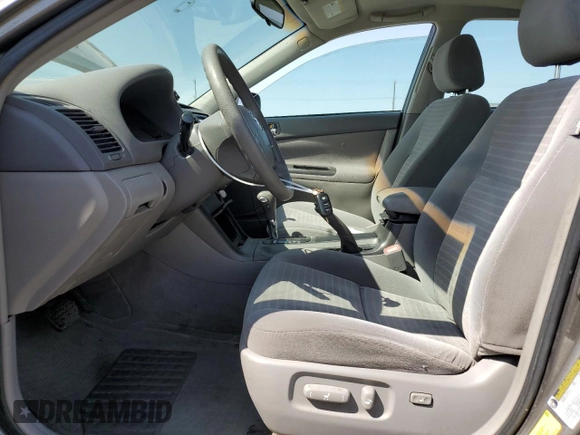 2005 Toyota Camry LE z VIN 4T1BE30K35U534439, wystawiony jako Copart lot #59994085 z przebiegiem 151 191 mil mil oraz Szkoda całkowita • Salvage title. Historia ofert i sprzedaży dostępna na DreamBid. Obrazek 7.