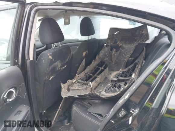 2016 Nissan Versa S z VIN 3N1CN7AP0GL829847, wystawiony jako IAAI lot #41688883 z przebiegiem 73 000 mil mil oraz . Historia ofert i sprzedaży dostępna na DreamBid. Obrazek 8.
