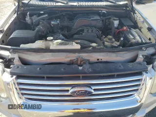 2010 Ford Explorer XLT z VIN 1FMEU6DEXAUA35346, wystawiony jako Copart lot #58806935 z przebiegiem 159 583 mil mil oraz Czysty tytuł • Clean title. Historia ofert i sprzedaży dostępna na DreamBid. Obrazek 12.