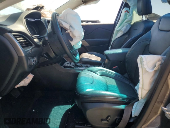2020 Jeep Cherokee Latitude Plus z VIN 1C4PJLLBXLD519788, wystawiony jako Copart lot #58859745 z przebiegiem 52 131 mil mil oraz Szkoda całkowita • Salvage title. Historia ofert i sprzedaży dostępna na DreamBid. Obrazek 7.