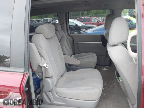 2007 Hyundai Entourage GLS с VIN KNDMC233576030404, выставлен на аукционе IAAI как лот 42309529 с пробегом 219 839 миль миль и . История ставок и продаж доступна на DreamBid. Изображение 8.