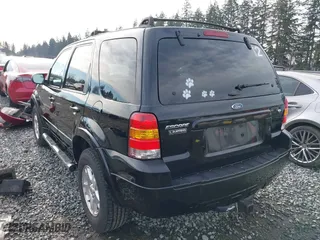 2006 Ford Escape Limited with VIN 1FMYU94176KD46991, listed as a IAAI auction lot 41312961 with 197,241 mi miles. Bid and sale history available at carsss.com. Image 3.
