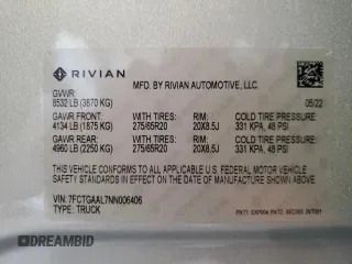 2022 Rivian R1T Launch Edition z VIN 7FCTGAAL7NN006406, wystawiony jako Copart lot #60049275 z przebiegiem 1 517 mil mil oraz Czysty tytuł • Clean title. Historia ofert i sprzedaży dostępna na DreamBid. Obrazek 10.
