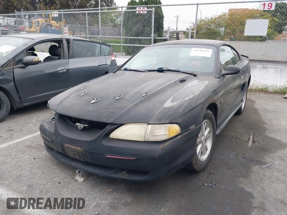 1994 Ford Mustang GT z VIN 1FALP42T0RF147393, wystawiony jako IAAI lot #42046032 z przebiegiem 184 504 mil mil oraz . Historia ofert i sprzedaży dostępna na DreamBid. Obrazek 18.