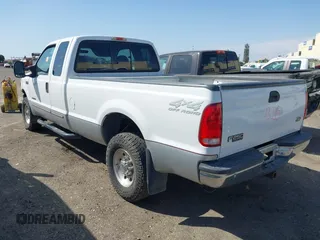 2000 Ford F-250 XL with VIN 1FTNX21F5YEA20887, listed as a IAAI auction lot 42418515 with 252,232 mi miles and . Bid and sale history available at DreamBid. Image 3.