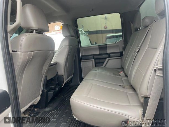 2019 Ford F-250 XL with VIN 1FT7W2BT0KED34616, listed as a IAAI auction lot 42730086 with 58,175 mi miles and . Bid and sale history available at DreamBid. Image 3.
