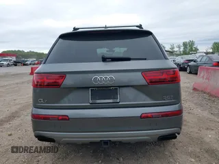 2017 Audi Q7 Premium Plus with VIN WA1LAAF72HD003422, listed as a IAAI auction lot 42086085 with 128,594 mi miles. Bid and sale history available at carsss.com. Image 16.