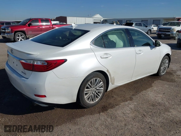2013 Lexus ES 4dr Sdn with VIN JTHBK1GG0D2080128, listed as a IAAI auction lot 41780961 with 94,410 mi miles. Bid and sale history available at carsss.com. Image 4.