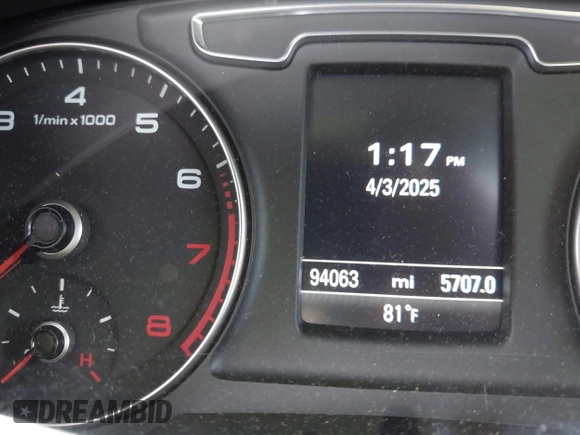 2018 Audi Q3 Premium Plus z VIN WA1JCCFS8JR014631, wystawiony jako IAAI lot #41958696 z przebiegiem 94 063 mil mil oraz . Historia ofert i sprzedaży dostępna na DreamBid. Obrazek 15.