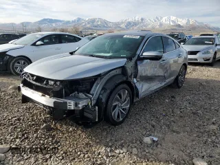 2022 Honda Insight Touring with VIN 19XZE4F95NE001813, listed as a Copart auction lot 87694095 with 45,633 mi miles and Salvage Title. Bid and sale history available at carsss.com. Image 1.