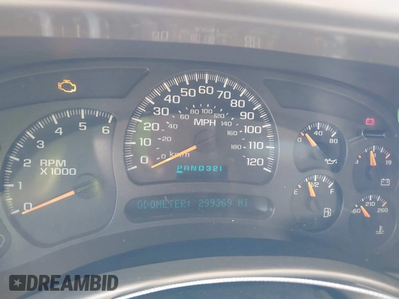 2004 Chevrolet Suburban LS with VIN 3GNEC16Z64G292383, listed as a IAAI auction lot 41471905 with 1 mi miles. Bid and sale history available at carsss.com. Image 7.