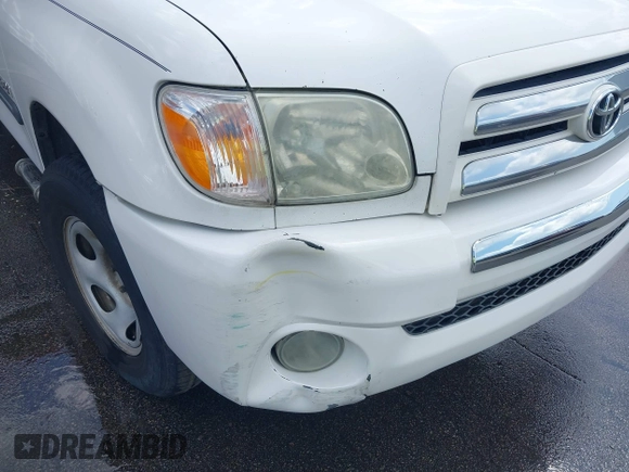 2006 Toyota Tundra SR5 with VIN 5TBRU34106S464095, listed as a IAAI auction lot 42004981 with 362,683 mi miles. Bid and sale history available at carsss.com. Image 6.