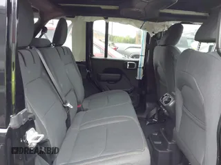 2024 Jeep Wrangler Willys z VIN 1C4RJXN60RW317717, wystawiony jako IAAI lot #42017788 z przebiegiem 10 096 mil mil oraz . Historia ofert i sprzedaży dostępna na DreamBid. Obrazek 8.