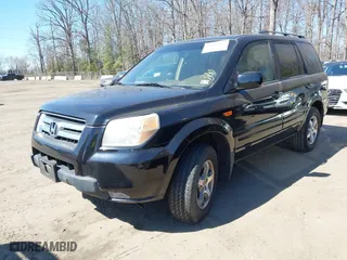 2006 Honda Pilot EX-L with VIN 5FNYF18516B007427, listed as a IAAI auction lot 41910567 with 194,805 mi miles. Bid and sale history available at carsss.com. Image 2.