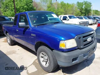 2006 Ford Ranger XL with VIN 1FTYR14U86PA68803, listed as a IAAI auction lot 41981034 with 231,210 mi miles. Bid and sale history available at carsss.com. Image 1.