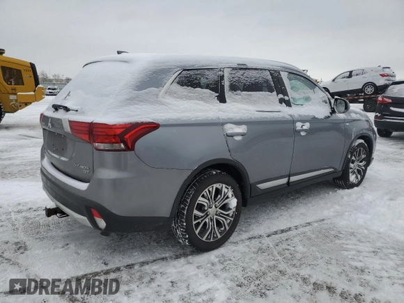 2017 Mitsubishi Outlander GT z VIN JA4JZ4AX3HZ032293, wystawiony jako Copart lot #85739944 z przebiegiem 142 555 mil mil oraz Szkoda całkowita • Salvage title. Historia ofert i sprzedaży dostępna na DreamBid. Obrazek 3.