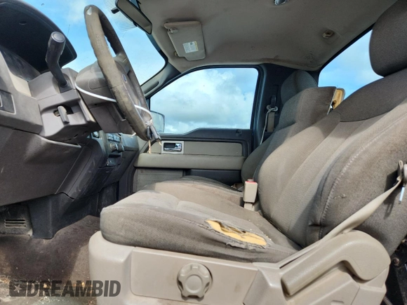2009 Ford F-150 XL with VIN 1FTRF12W99KC32515, listed as a Copart auction lot 60455865 with 251,348 mi miles and Clean title. Bid and sale history available at DreamBid. Image 7.