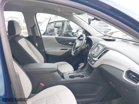 2022 Chevrolet Equinox LS with VIN 3GNAXHEV0NS163659, listed as a IAAI auction lot 39776372 with 82,994 mi miles. Bid and sale history available at carsss.com. Image 5.