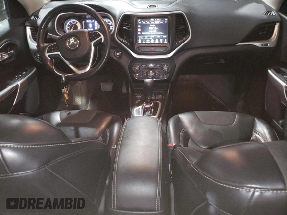 2018 Jeep Cherokee Latitude Plus z VIN 1C4PJMLX0JD582381, wystawiony jako Copart lot #59381715 z przebiegiem 120 004 mil mil oraz Szkoda całkowita • Salvage title. Historia ofert i sprzedaży dostępna na DreamBid. Obrazek 8.