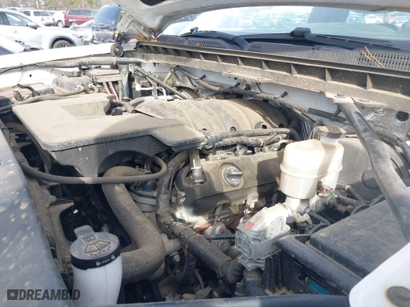 2018 Chevrolet Silverado 1500 Work Truck with VIN 1GCNCNEC2JZ121199, listed as a IAAI auction lot 41528344 with 82,214 mi miles. Bid and sale history available at carsss.com. Image 10.