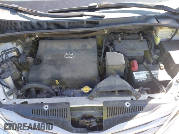 2015 Toyota Sienna XLE с VIN 5TDYK3DC0FS688624, выставлен на аукционе IAAI как лот 42252799 с пробегом 201 522 миль миль и . История ставок и продаж доступна на DreamBid. Изображение 10.