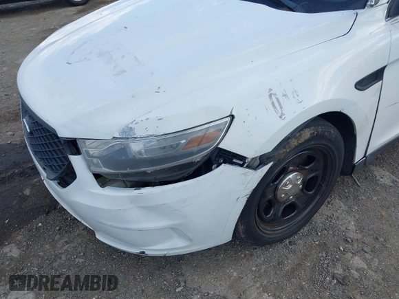 2015 Ford Police Interceptor с VIN 1FAHP2L80FG195423, выставлен на аукционе IAAI как лот 42054288 с пробегом 148 313 миль миль и . История ставок и продаж доступна на DreamBid. Изображение 17.