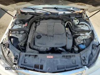 2013 Mercedes-Benz C 300 Sport z VIN WDDGF8AB3DR244616, wystawiony jako Copart lot #63582305 z przebiegiem 138 043 mil mil oraz Czysty tytuł • Clean title. Historia ofert i sprzedaży dostępna na DreamBid. Obrazek 11.