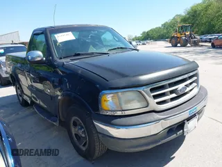 2000 Ford F-150 XL z VIN 1FTRF17L6YKA00872, wystawiony jako IAAI lot #42195407 z przebiegiem 210 209 mil mil oraz . Historia ofert i sprzedaży dostępna na DreamBid. Obrazek 1.