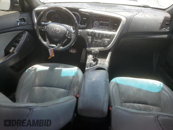 2013 Kia Optima SX с VIN 5XXGR4A69DG175625, выставлен на аукционе Copart как лот 60569165 с пробегом 125 827 миль миль и Списание • Salvage title. История ставок и продаж доступна на DreamBid. Изображение 8.