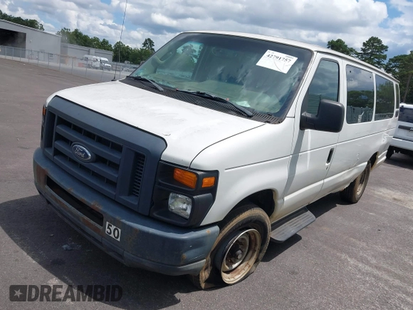 2013 Ford Econoline Passenger XL z VIN 1FBSS3BL0DDA07125, wystawiony jako IAAI lot #42791757 z przebiegiem 204 148 mil mil oraz . Historia ofert i sprzedaży dostępna na DreamBid. Obrazek 22.