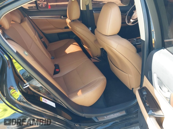 2015 Lexus GS 350 z VIN JTHBE1BL2FA001773, wystawiony jako IAAI lot #41780340 z przebiegiem 104 465 mil mil oraz . Historia ofert i sprzedaży dostępna na DreamBid. Obrazek 8.