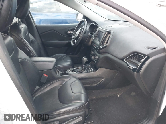 2019 Jeep Cherokee Latitude Plus with VIN 1C4PJMLB9KD453979, listed as a IAAI auction lot 41413997 with 70,664 mi miles and . Bid and sale history available at DreamBid. Image 5.