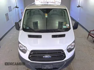 2019 Ford Transit z VIN 1FTYR1YG3KKB15800, wystawiony jako IAAI lot #42501086 z przebiegiem 113 037 mil mil oraz . Historia ofert i sprzedaży dostępna na DreamBid. Obrazek 1.
