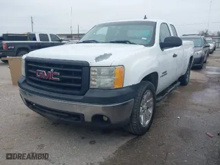 2007 GMC Sierra 1500 SLE1 with VIN 1GTEK19077Z586744, listed as a IAAI auction lot 41594086 with 323,471 mi miles. Bid and sale history available at carsss.com. Image 2.