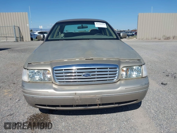 1999 Ford Crown Victoria z VIN 2FAFP73W7XX179492, wystawiony jako IAAI lot #42188954 z przebiegiem 137 299 mil mil oraz . Historia ofert i sprzedaży dostępna na DreamBid. Obrazek 6.