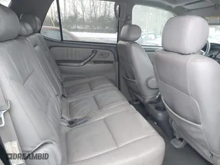 2003 Toyota Sequoia Limited with VIN 5TDBT48A13S177601, listed as a IAAI auction lot 41491390 with 218,243 mi miles. Bid and sale history available at carsss.com. Image 8.
