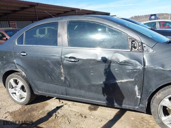 2015 Chevrolet Sonic LTZ with VIN 1G1JE5SB3F4158747, listed as a IAAI auction lot 41491532 with NaN miles. Bid and sale history available at carsss.com. Image 13.