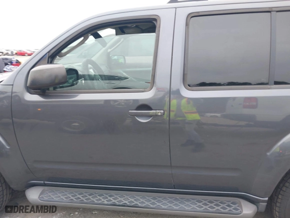 2012 Nissan Pathfinder SV with VIN 5N1AR1NN2CC602000, listed as a IAAI auction lot 41139657 with 161,028 mi miles. Bid and sale history available at carsss.com. Image 14.