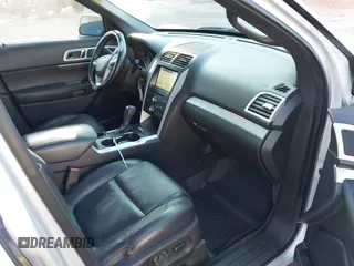 2015 Ford Explorer XLT with VIN 1FM5K7D88FGB56453, listed as a IAAI auction lot 41893577 with 177,621 mi miles and . Bid and sale history available at carsss.com. Image 5.